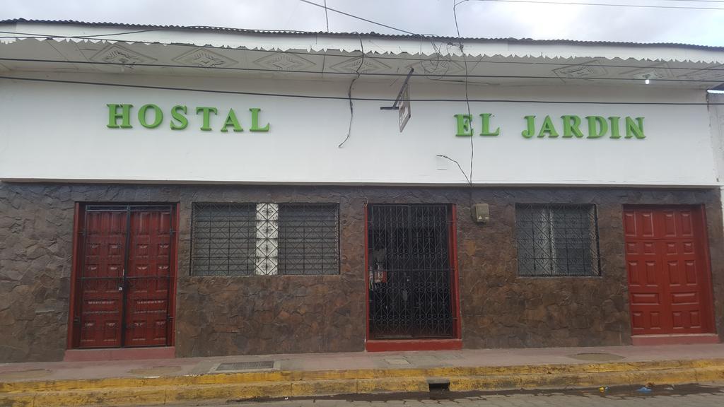 Hostal El Jardin Leon Ngoại thất bức ảnh